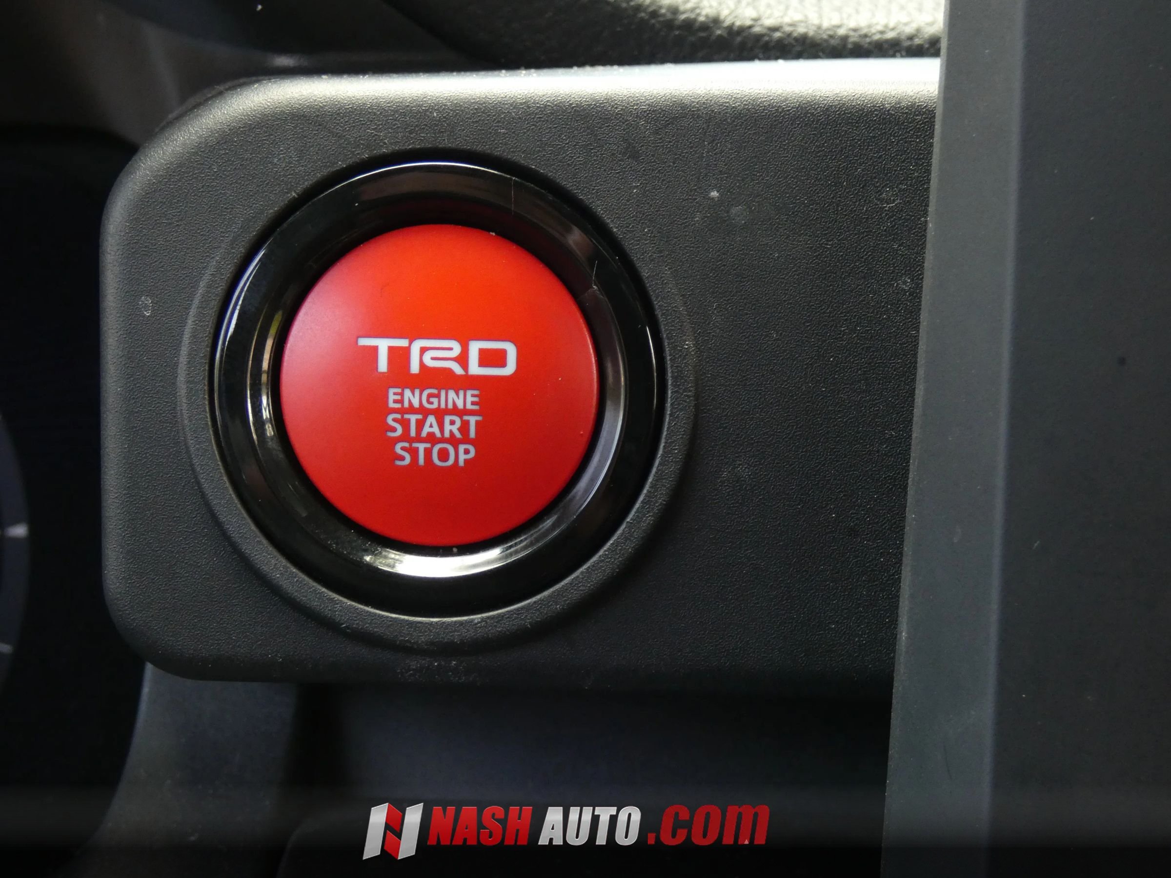 Used 2025 Toyota Tacoma TRD Sport AWD/4WD image 65