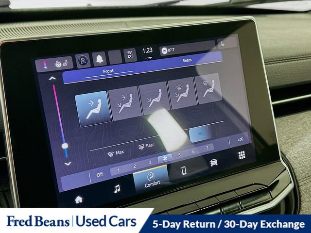 Used 2023 Jeep Compass Latitude image 17