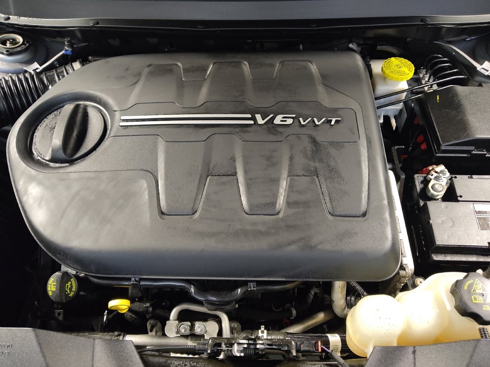 Used 2020 Jeep Cherokee Trailhawk image 30