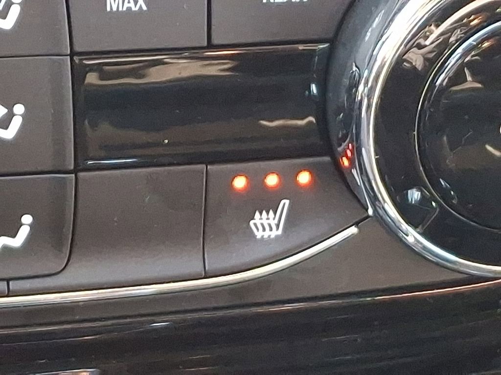 Certified 2025 Chevrolet Trax ACTIV w/ Sunroof Package image 26