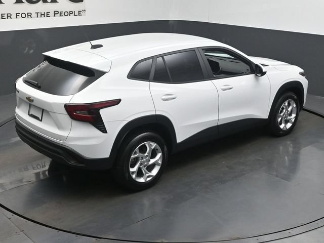Used 2024 Chevrolet Trax LS w/ LS Convenience Package FWD image 44