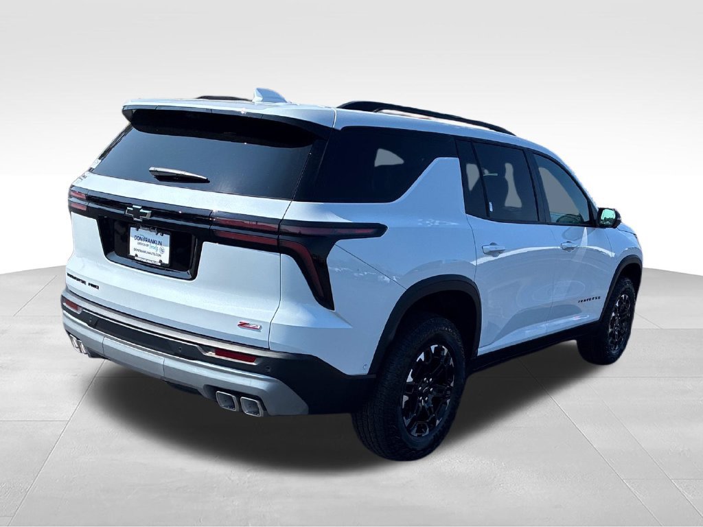 New 2027 Chevrolet Traverse Z71 w/ Enhanced Driving Package AWD/4WD image 5