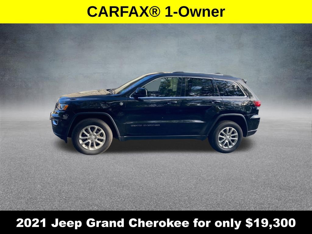 Used 2021 Jeep Grand Cherokee Laredo image 2