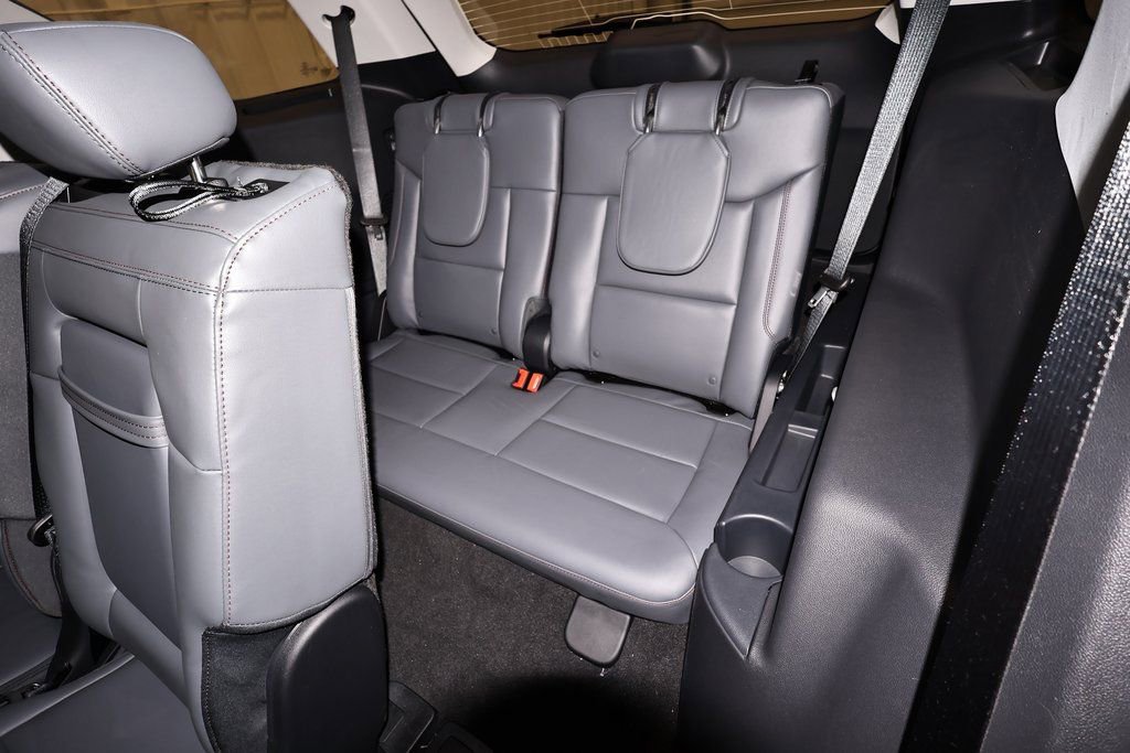 New 2026 Ford Explorer Active w/ Active Comfort Package image 15
