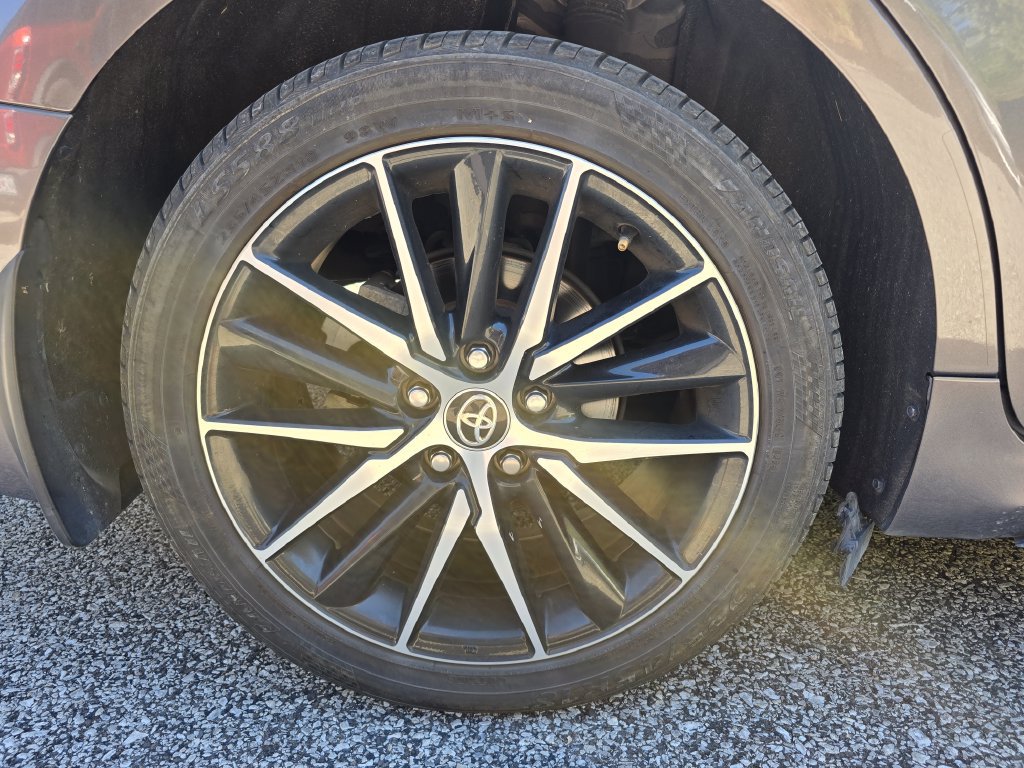 Used 2023 Toyota Camry SE FWD image 15