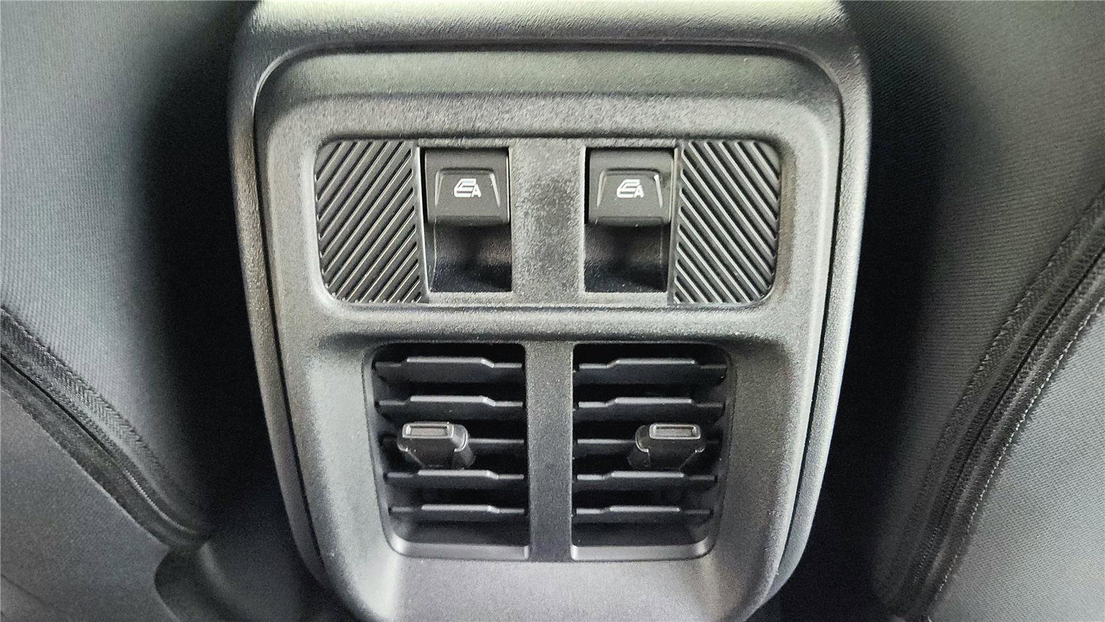 New 2025 Ford Bronco 4-Door image 29