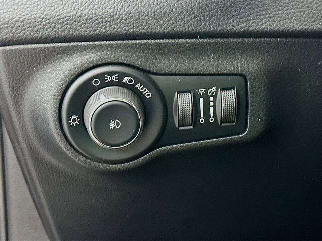 Used 2019 Jeep Compass Trailhawk image 10