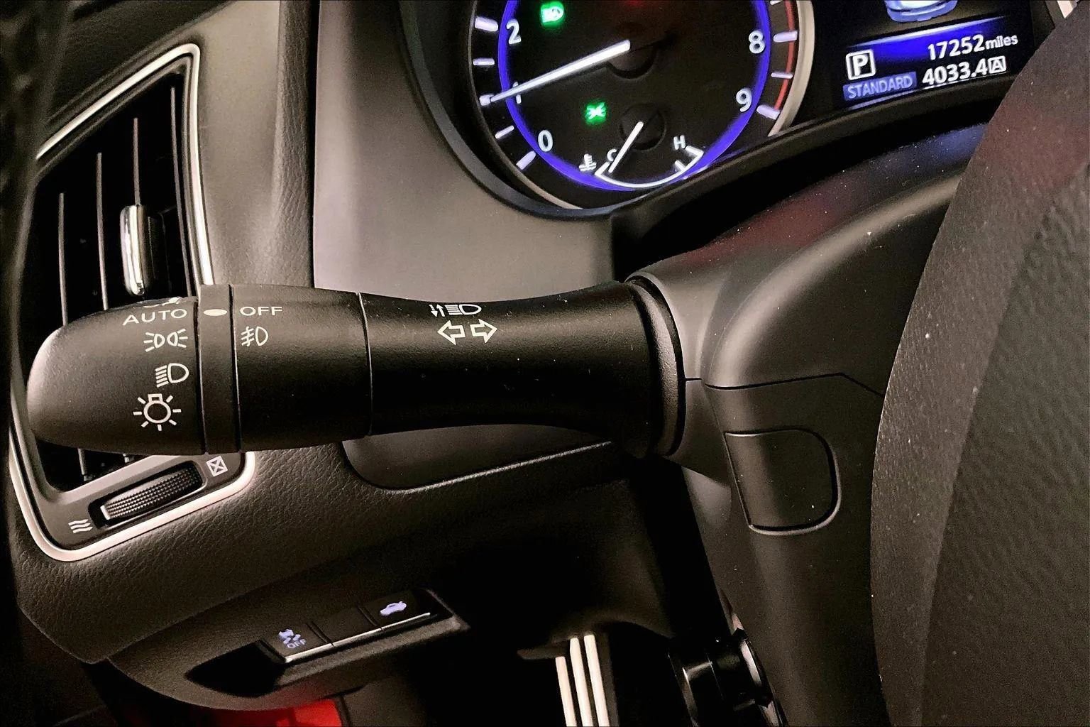 Used 2018 INFINITI Q60 Red Sport 400 w/ Pro Active Package image 30