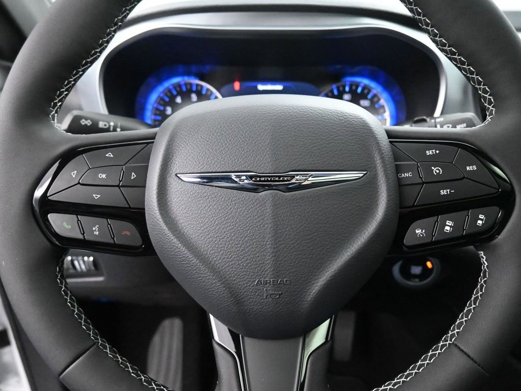 New 2026 Chrysler Pacifica Limited w/ S Appearance Package FWD image 28