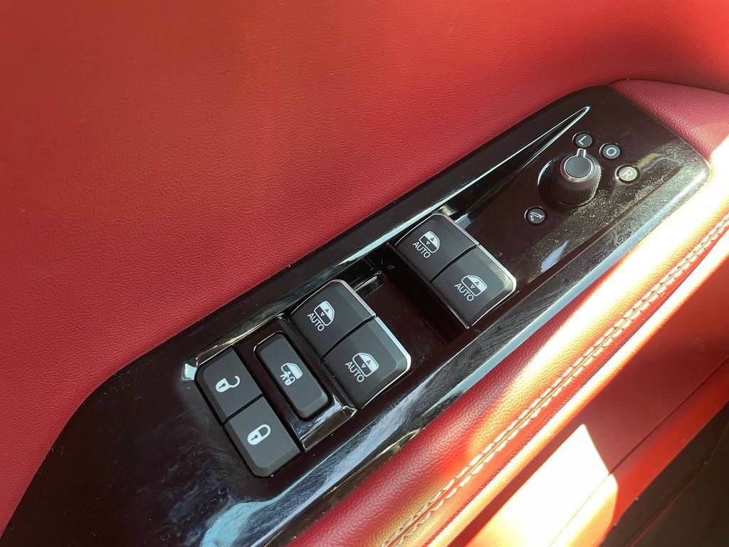 Used 2024 Jeep Wagoneer Launch Edition AWD/4WD image 21