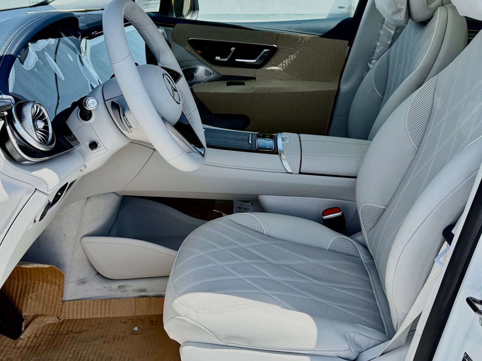 New 2026 Mercedes-Benz EQS 550 4MATIC SUV image 19