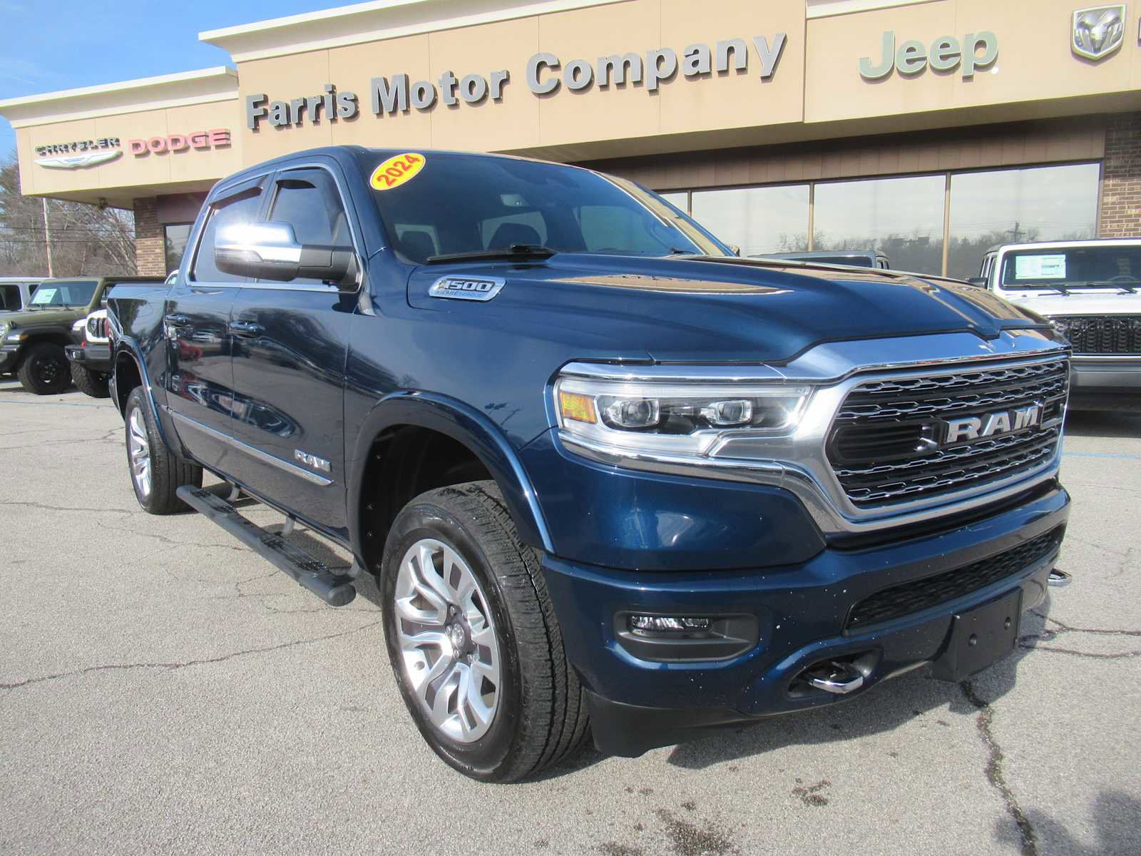 Used 2024 RAM 1500 Limited w/ Body Color Bumper Group image 6