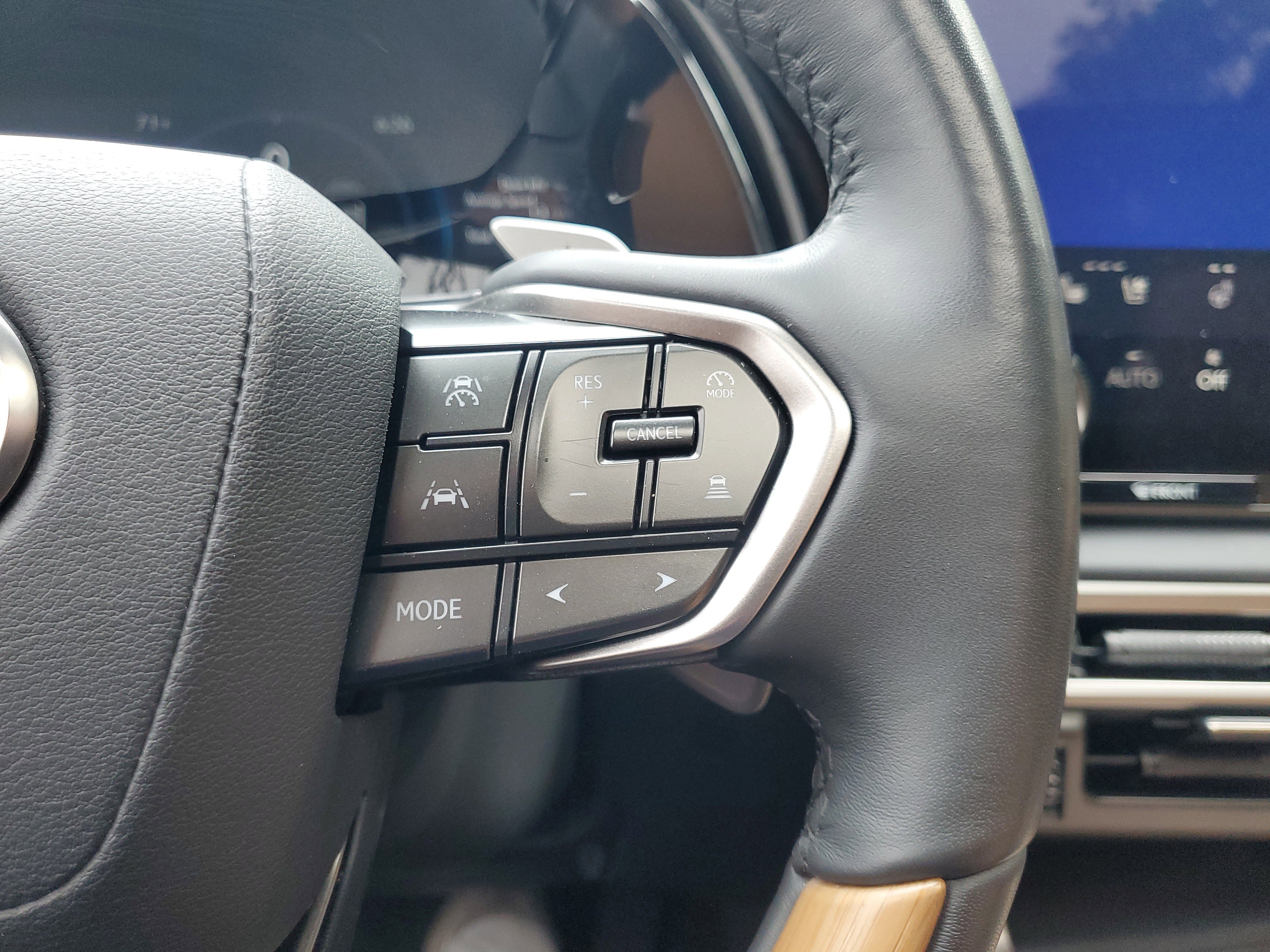 Used 2025 Lexus RX 350h w/ Accessory Package (K3) image 23
