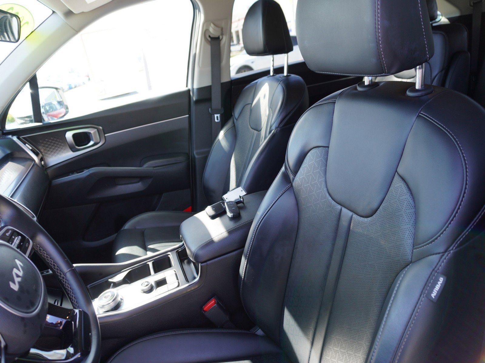 Used 2022 Kia Sorento S image 23