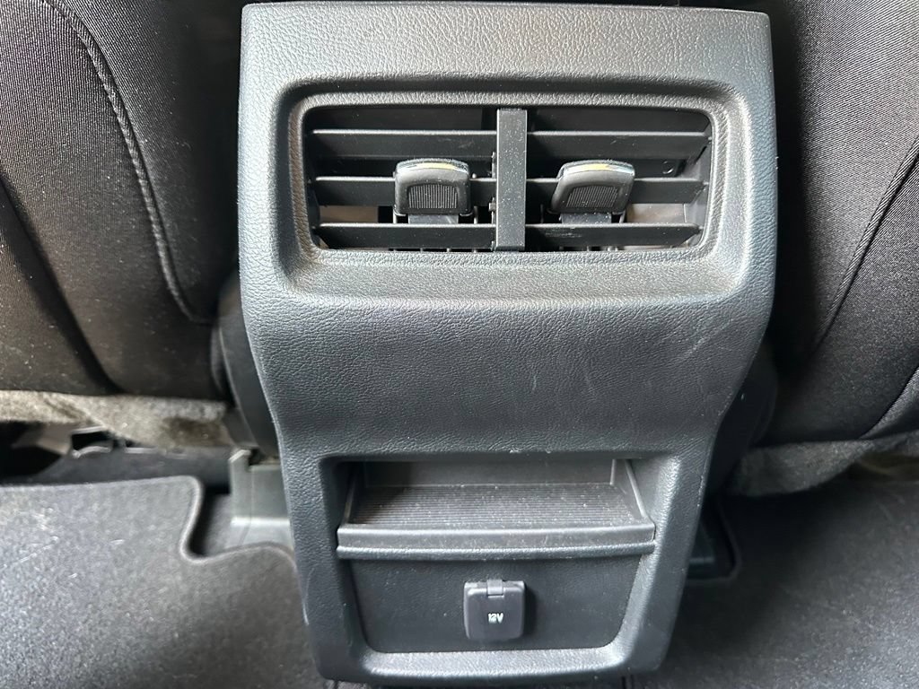 Used 2019 Ford Edge SEL FWD image 35