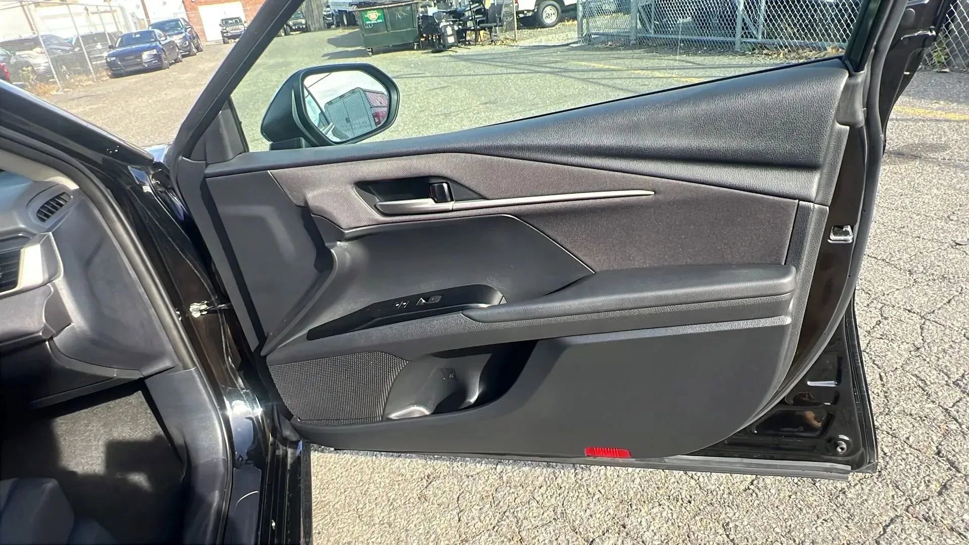 Used 2025 Toyota Camry LE image 29