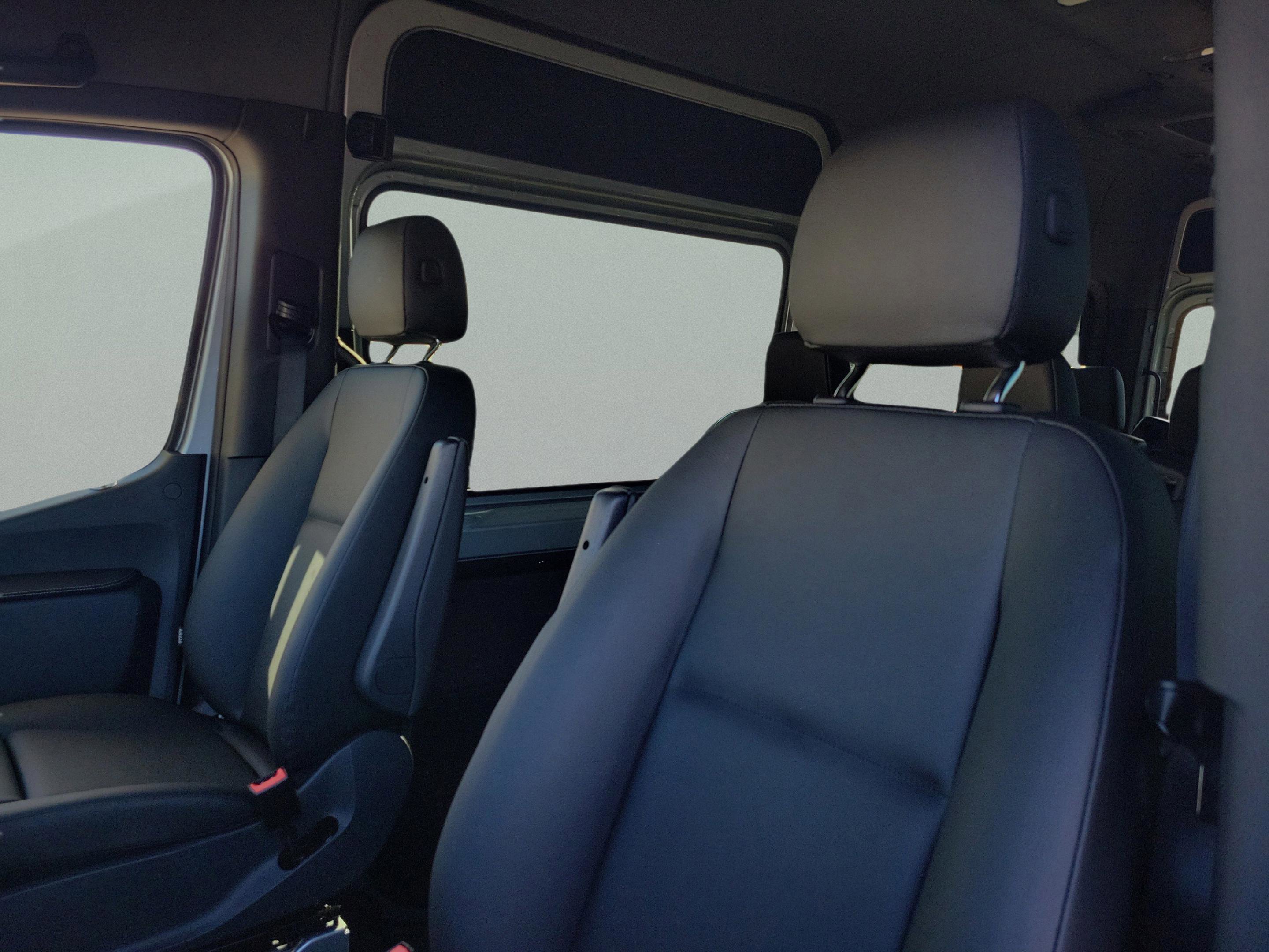 New 2025 Mercedes-Benz Sprinter 2500 image 13