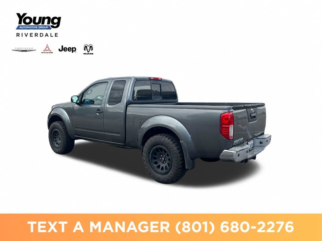 Used 2016 Nissan Frontier SV w/ SV Value Truck Package AWD/4WD image 3