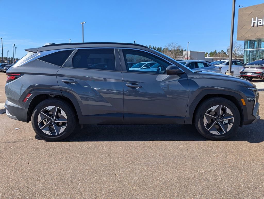 Certified 2025 Hyundai Tucson SEL image 3