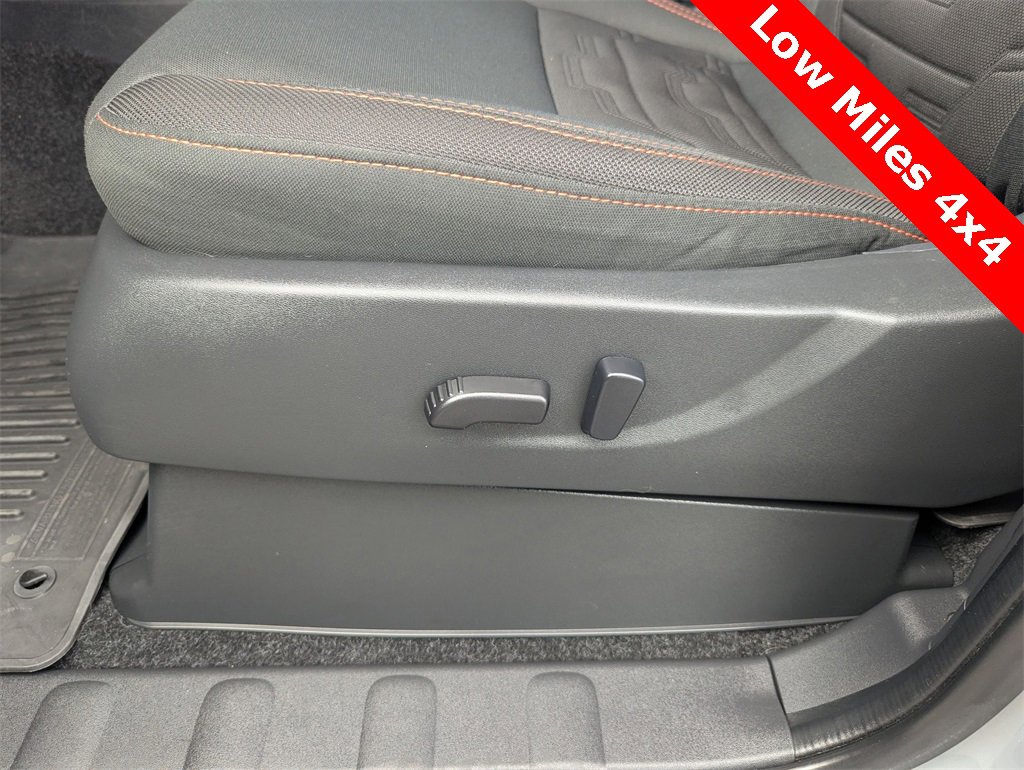 Used 2023 Nissan Frontier PRO-4X w/ Pro Convenience Package image 12