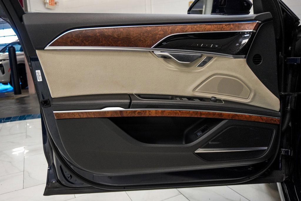 Used 2022 Audi A8 L 3.0T w/ Luxury Package image 37