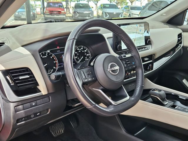 Used 2023 Nissan Rogue SL w/ SL Premium Package image 9