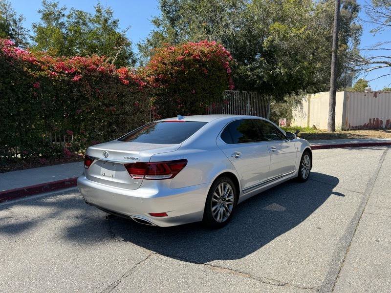 Used 2015 Lexus LS 460 L w/ Ultra Luxury Package AWD/4WD image 7