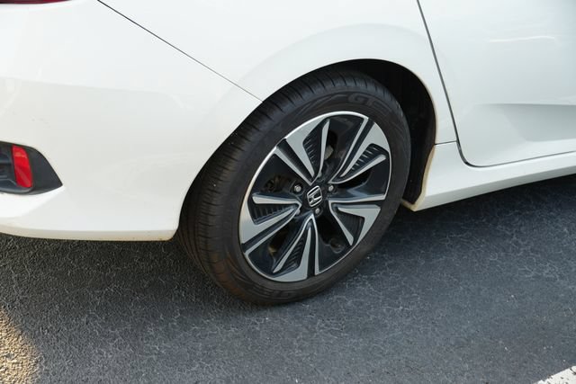 Used 2017 Honda Civic EX-T image 8
