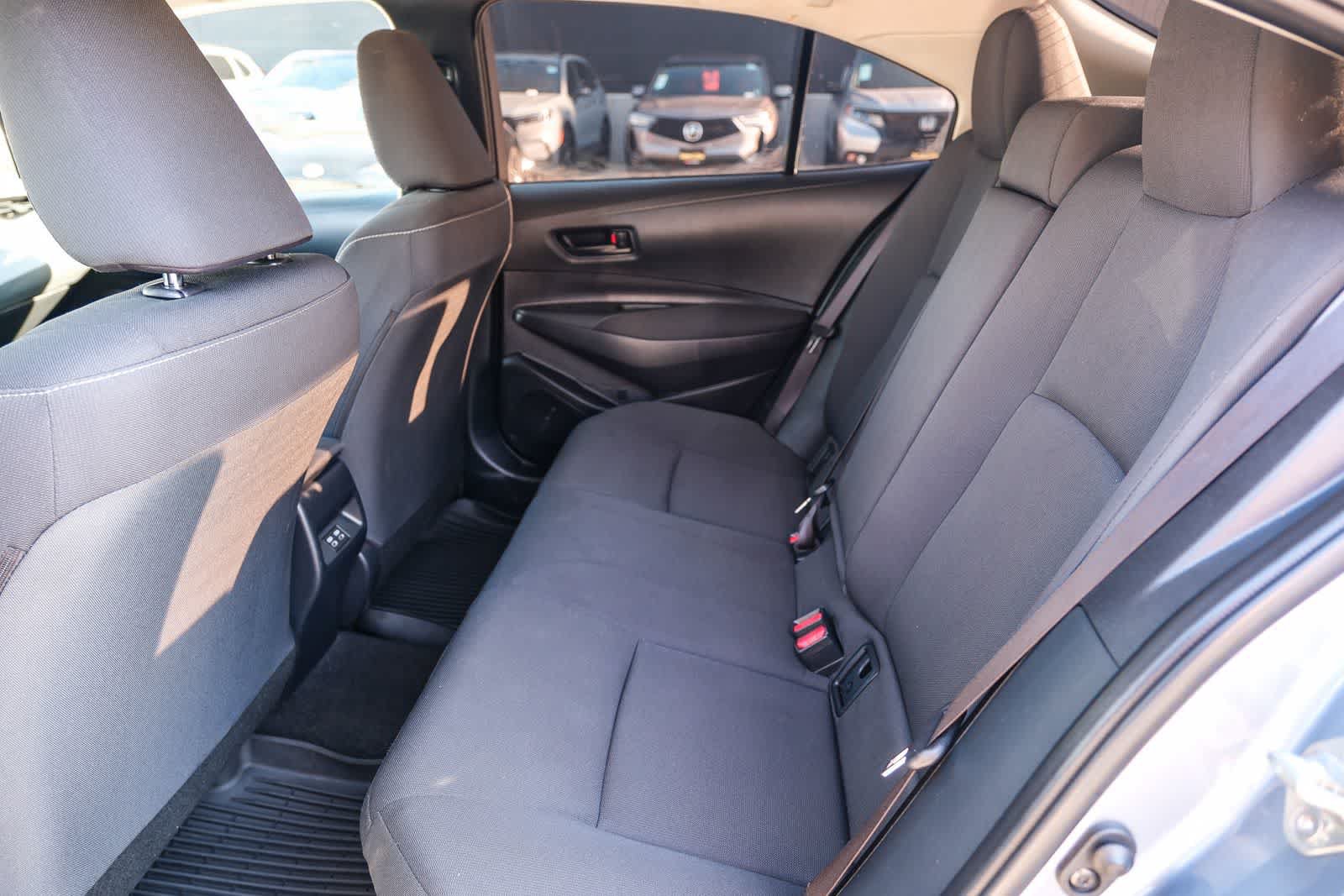 Used 2025 Toyota Corolla LE FWD image 19