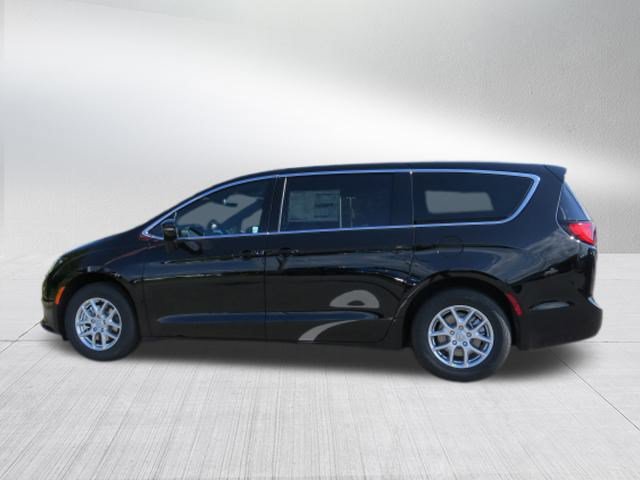 New 2025 Chrysler Voyager LX FWD image 6