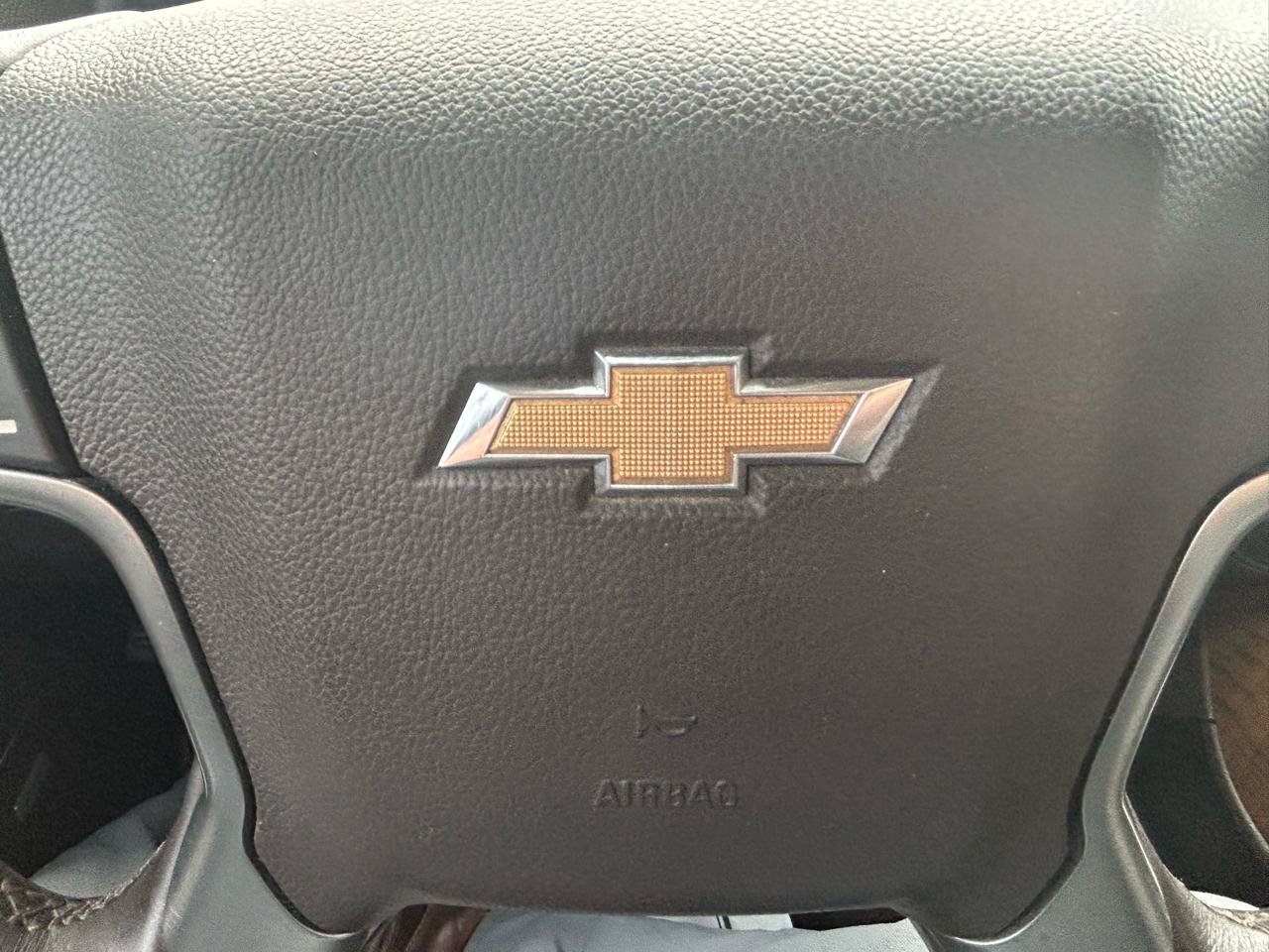 Used 2015 Chevrolet Silverado 1500 LTZ w/ LTZ Plus Package AWD/4WD image 18