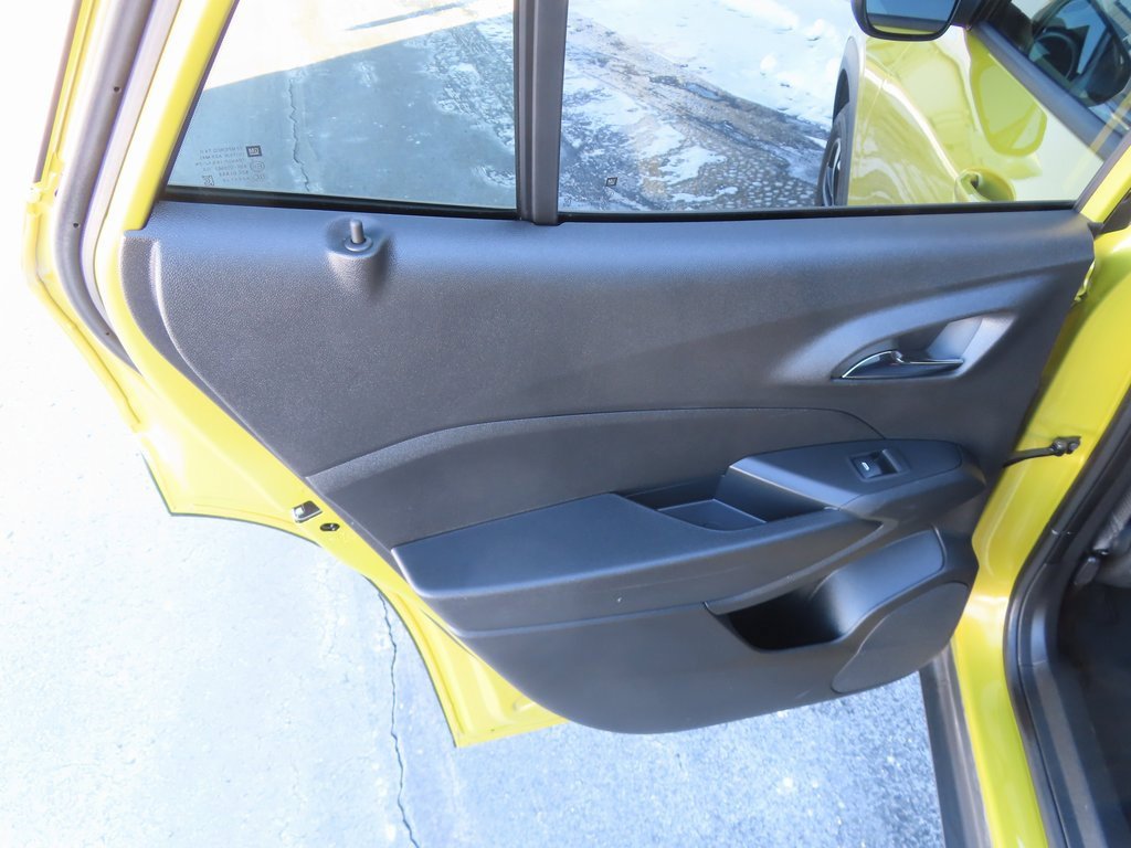 Used 2024 Chevrolet Trax RS w/ Driver Confidence Package image 30