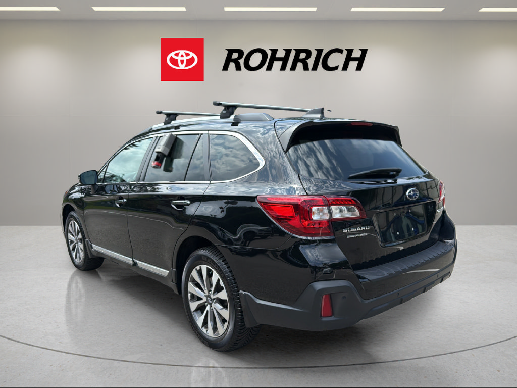 Used 2018 Subaru Outback 2.5i Touring w/ Popular Package #3 AWD/4WD image 8