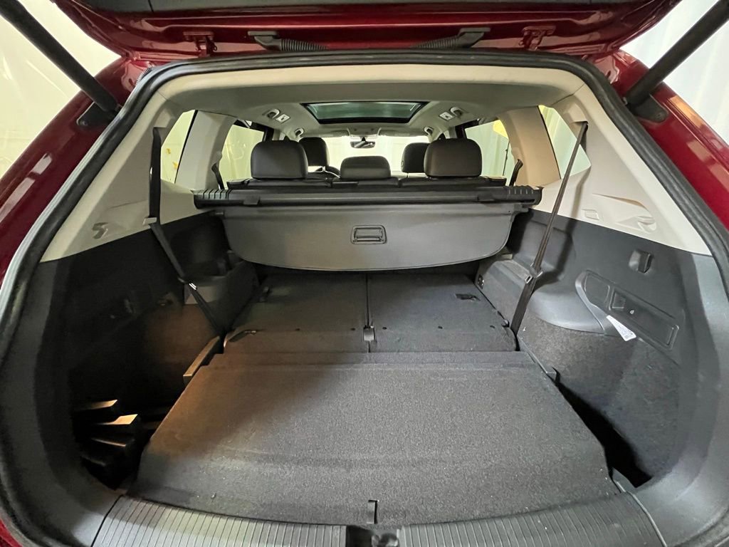 Used 2018 Volkswagen Tiguan SEL image 27