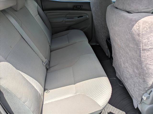 Used 2015 Toyota Tacoma PreRunner w/ SR5 Package RWD image 17