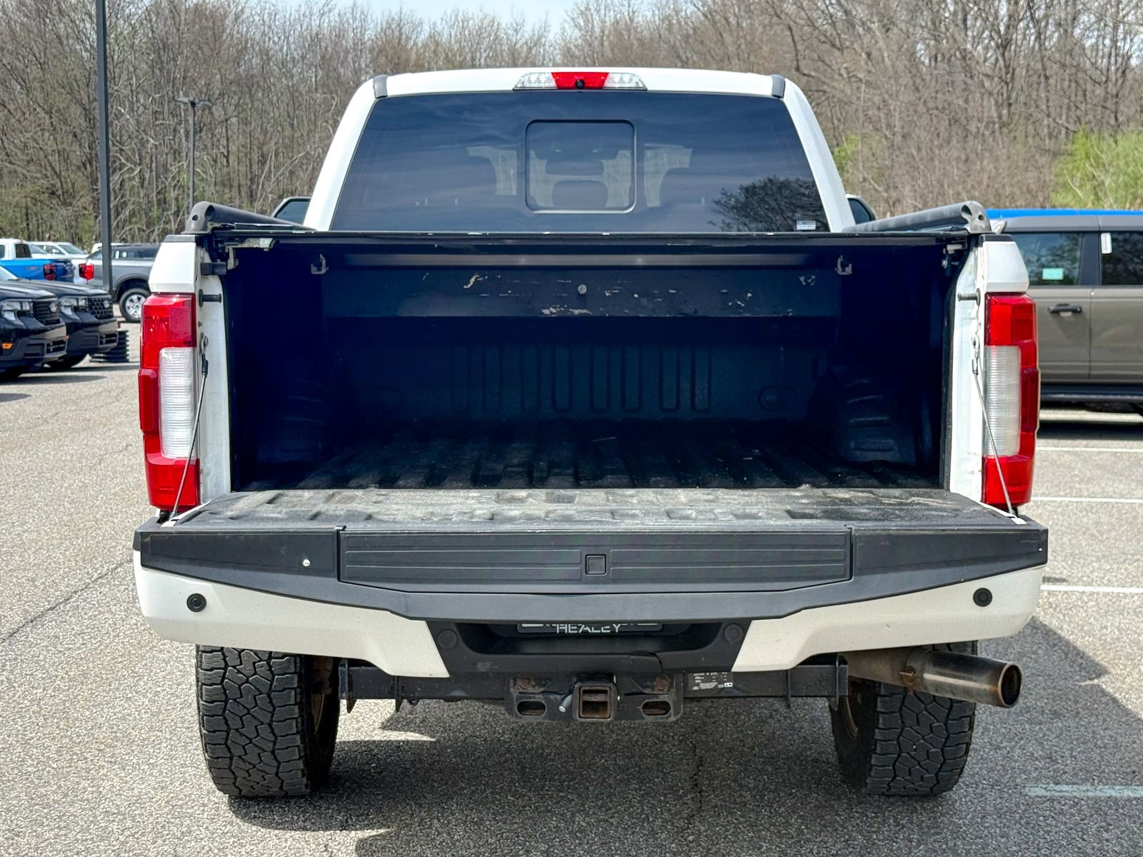 Certified 2019 Ford F250 Platinum w/ Platinum Ultimate Package AWD/4WD image 14