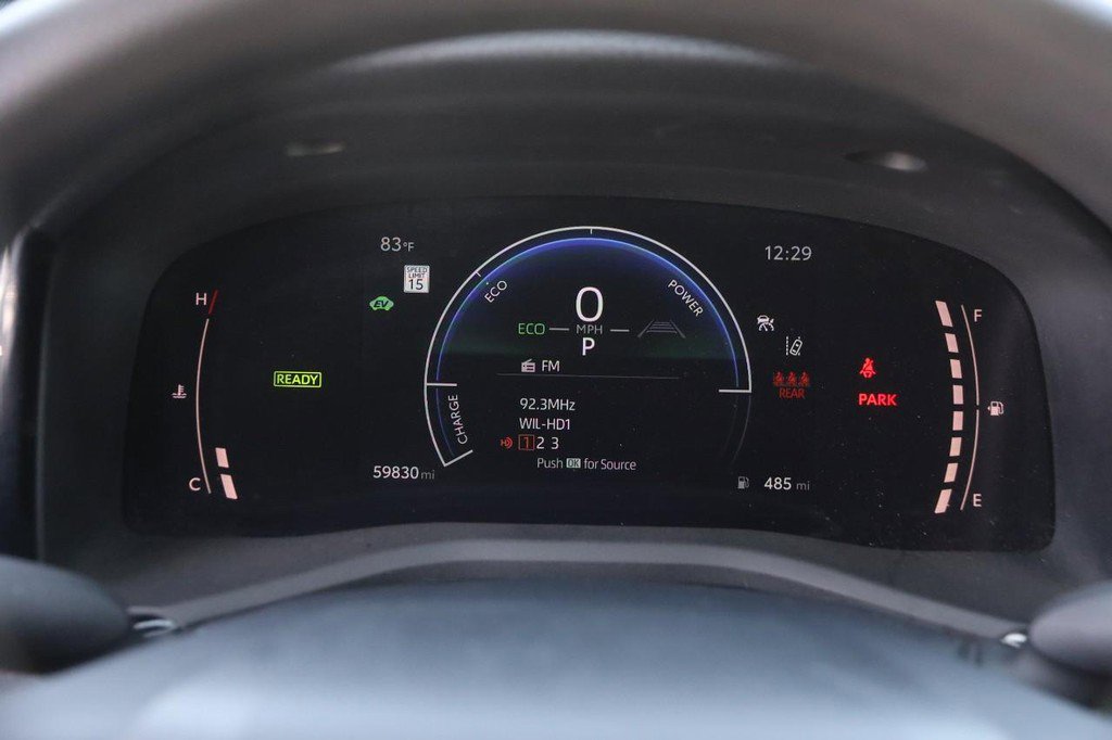 Used 2025 Toyota Camry LE image 13