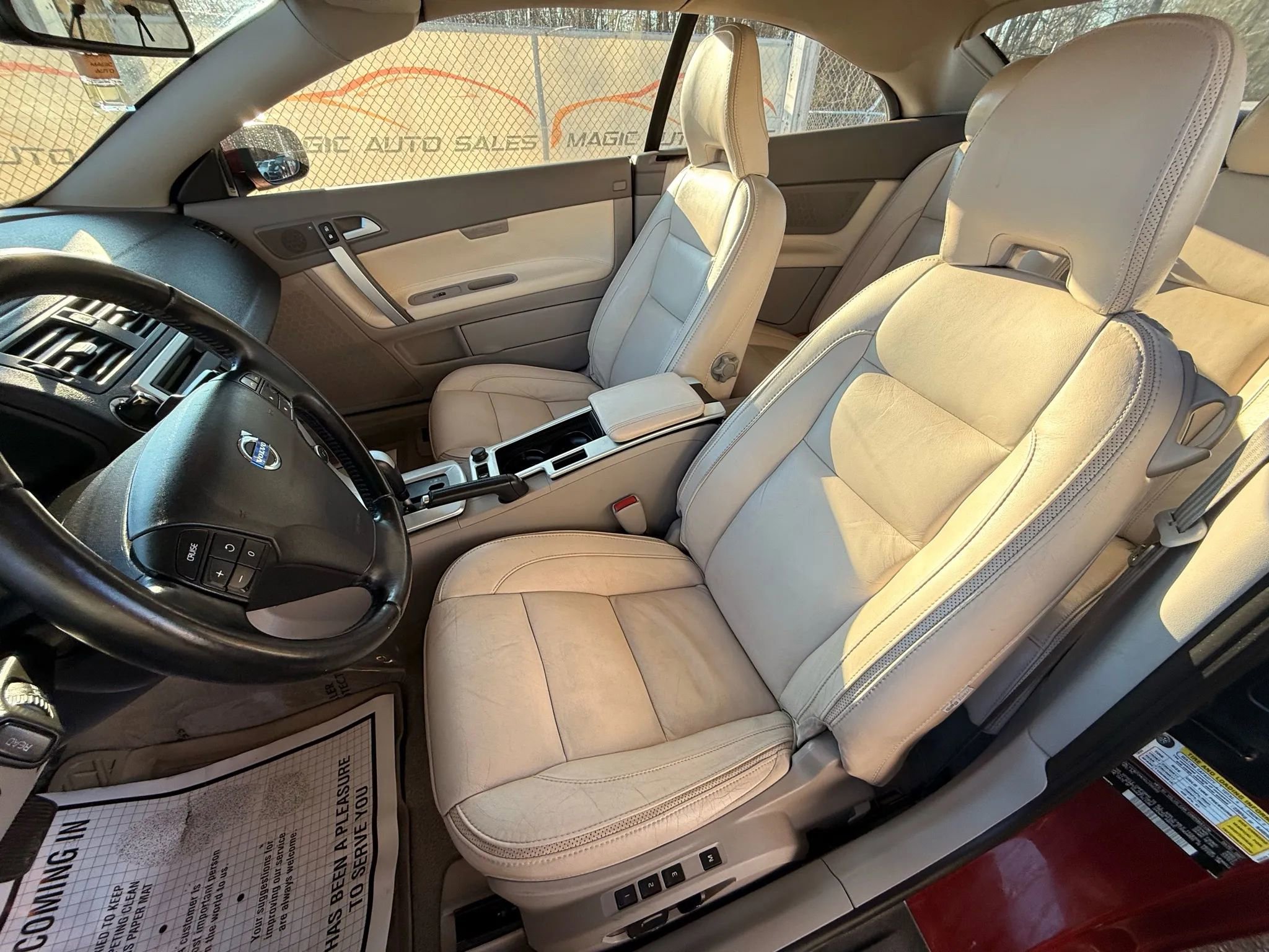 Used 2013 Volvo C70 T5 image 16