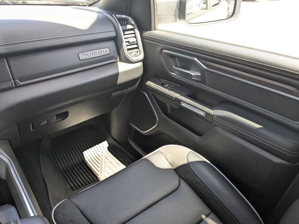 Used 2025 RAM 1500 Laramie w/ Sport Appearance Package image 16