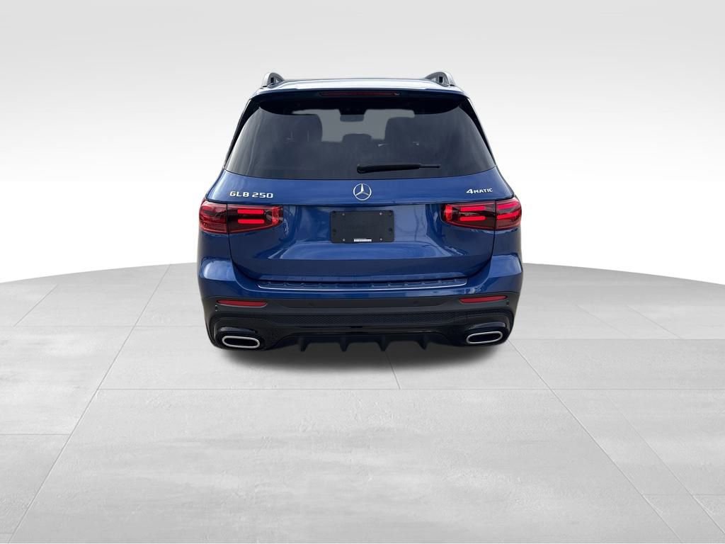 Certified 2025 Mercedes-Benz GLB 250 4MATIC image 4