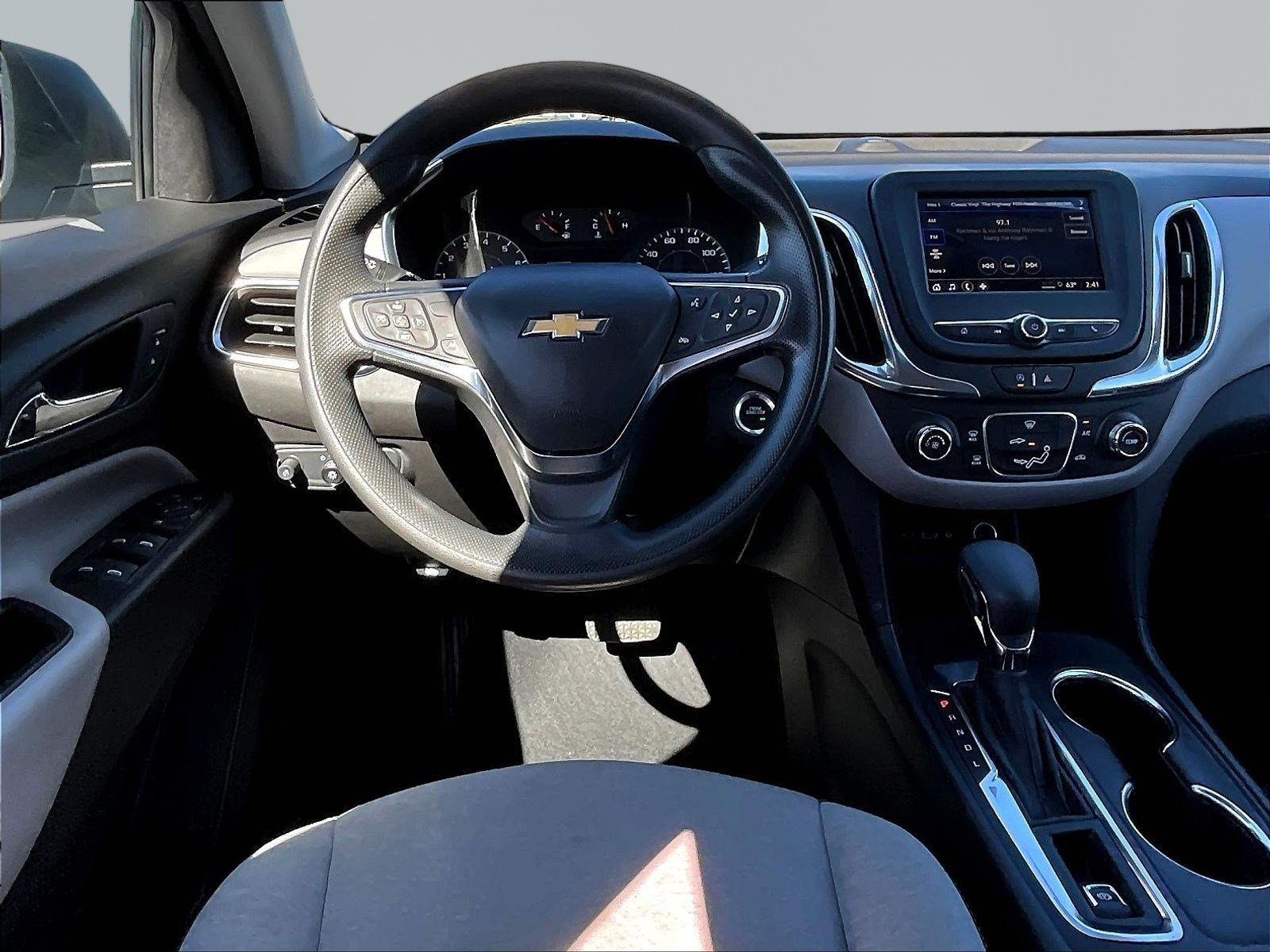 Used 2024 Chevrolet Equinox LS FWD image 8