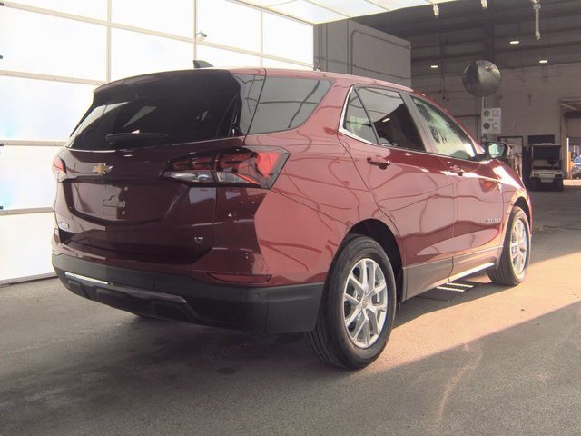 Used 2024 Chevrolet Equinox LT w/ LPO, Cargo Package image 3