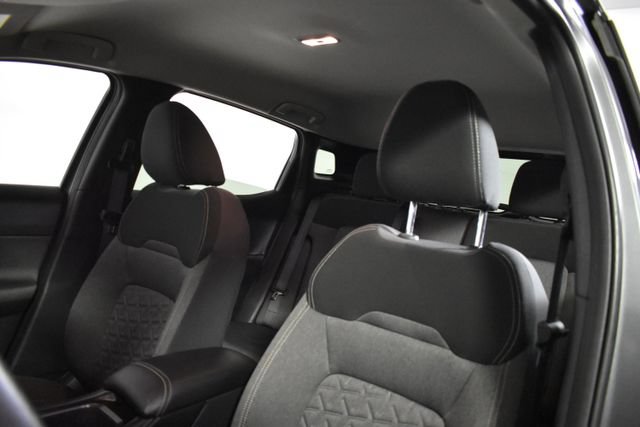 Certified 2025 Nissan Kicks SV AWD/4WD image 10
