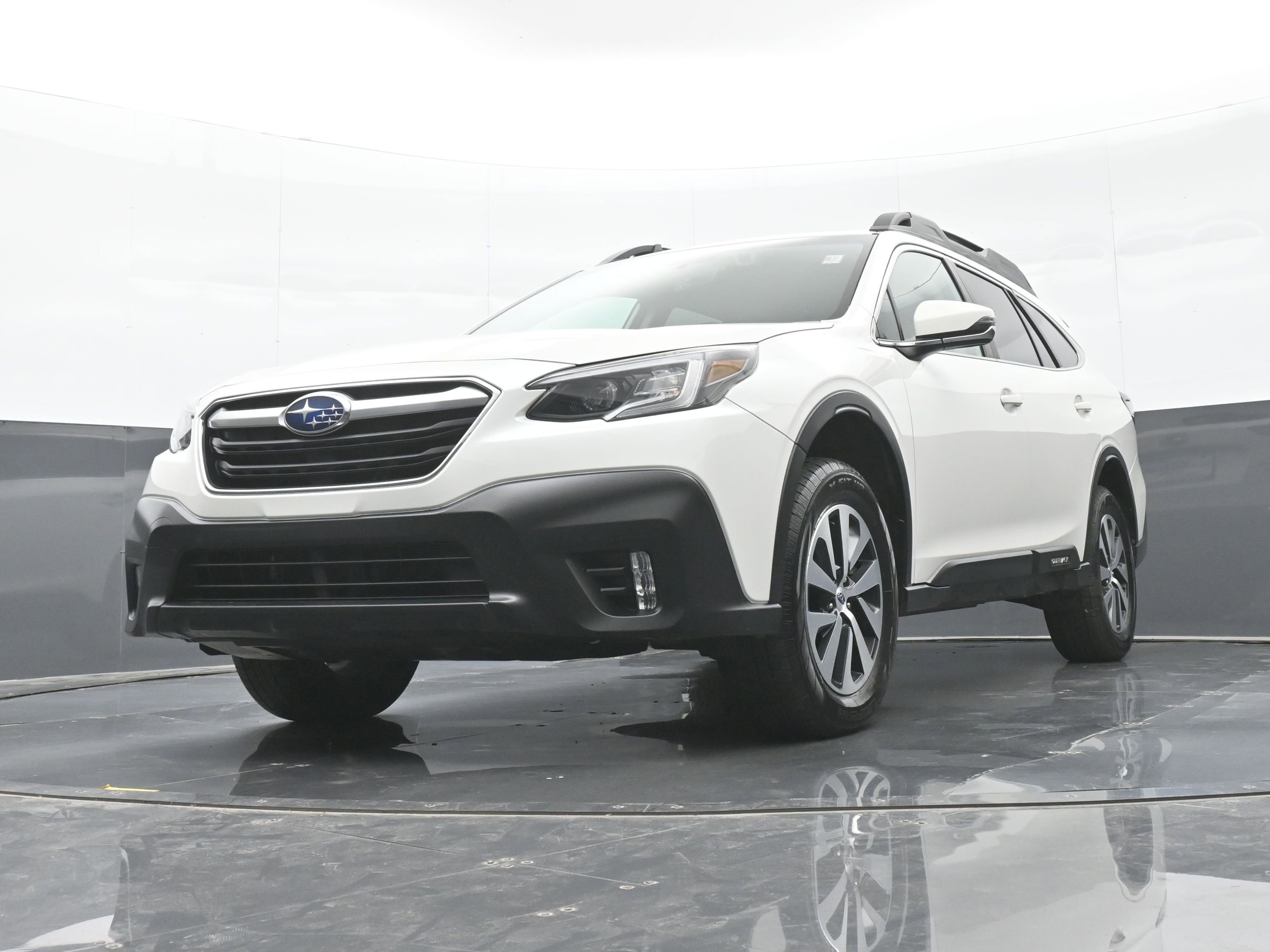 Used 2021 Subaru Outback Premium AWD/4WD image 42