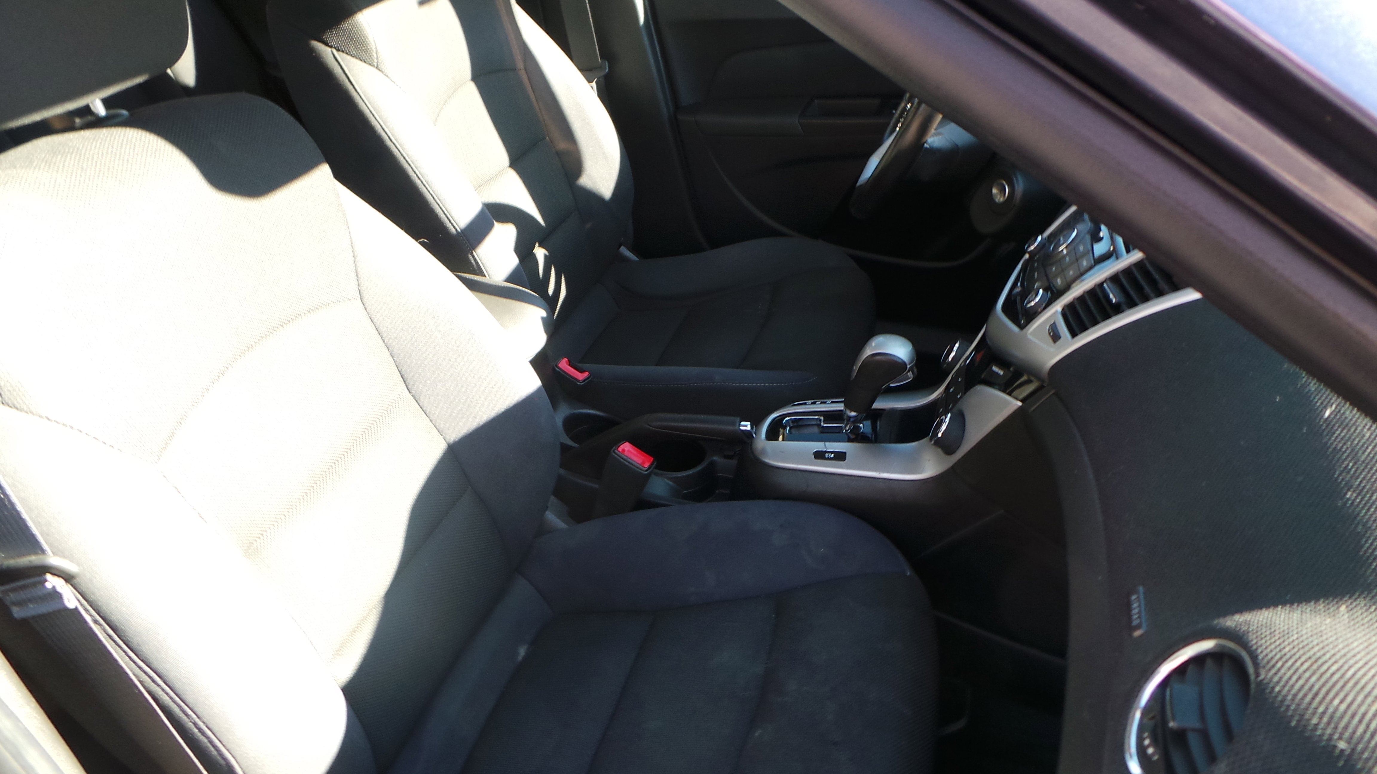 Used 2014 Chevrolet Cruze LT image 20