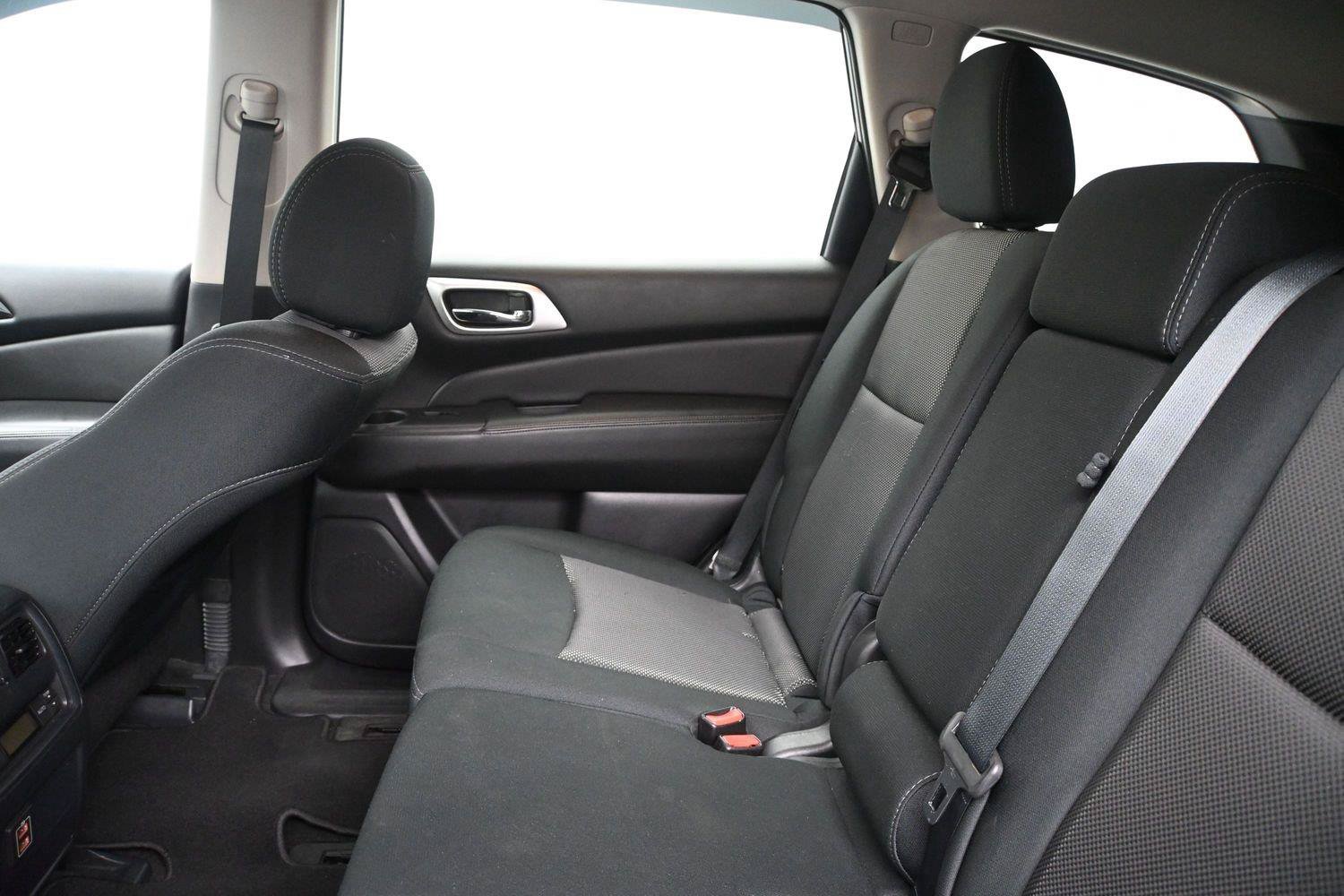 Used 2023 Nissan Rogue SV AWD/4WD image 13