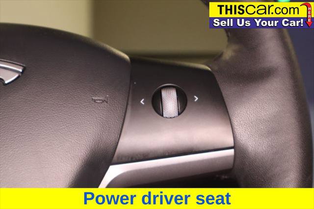 Used 2022 Tesla Model Y Long Range AWD/4WD image 17