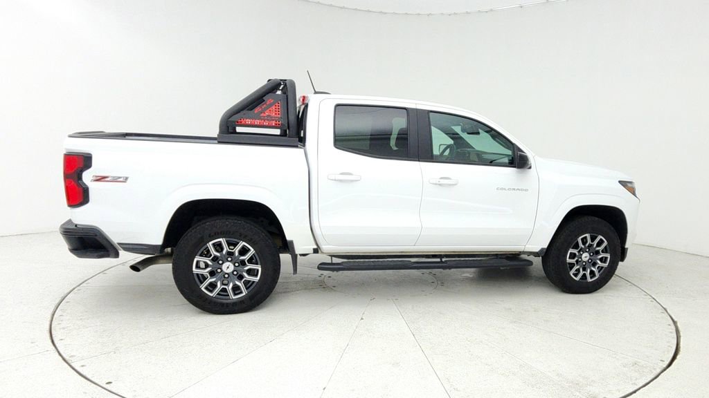 Certified 2024 Chevrolet Colorado Z71 w/ Z71 Convenience Package 2 image 9