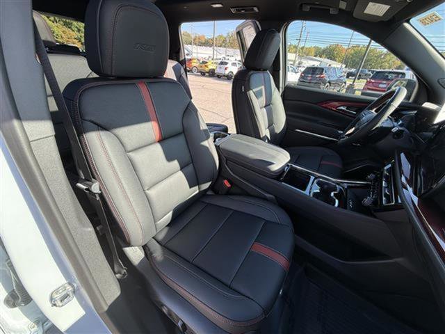 New 2026 Chevrolet Traverse RS w/ LPO, Floor Liner Package image 33