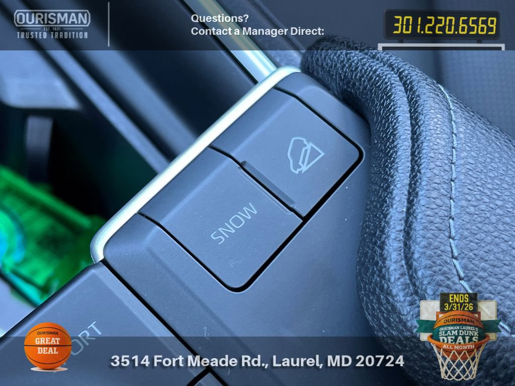 Used 2025 Toyota Grand Highlander AWD image 31